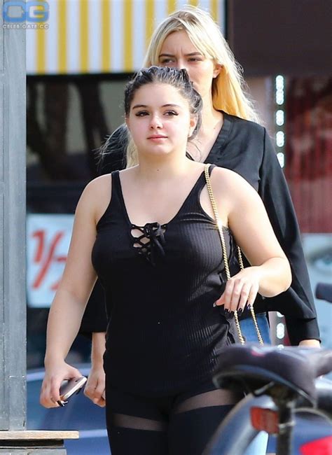 ariel winter nackt|Ariel Winter Nude Photos & Naked Sex Videos